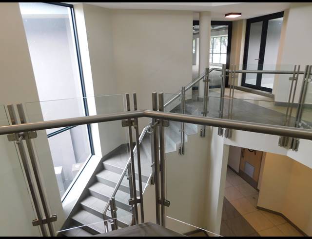 333M² OFFICE TO LET IN WOODMEAD
